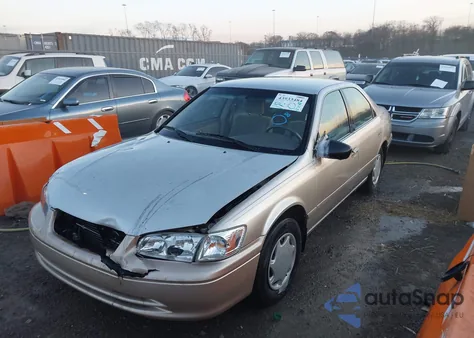 2000 Toyota Camry Ce from USA, damaged, VIN 4T1BG22K3YU681463